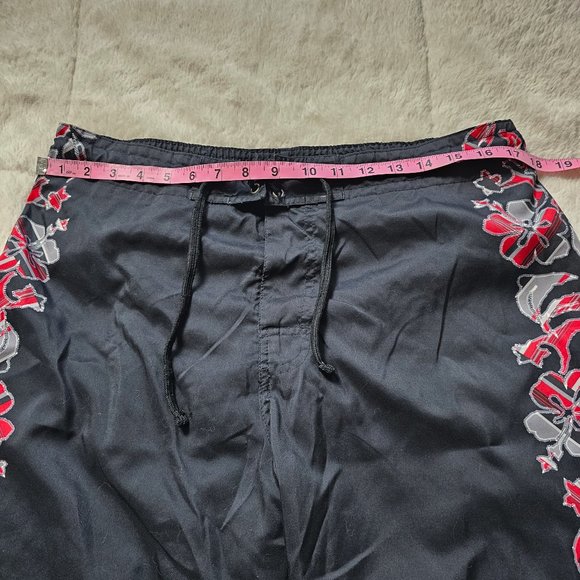 Red Camel Black and Red Plaid Hawaiian Print Lined Swim Trunks M - Picture 5 of 8